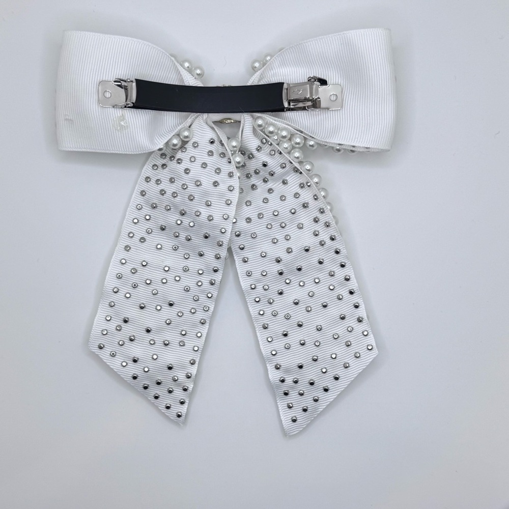 Gorgeous white hair bow with pearls - NWOT - Picture 6 of 8